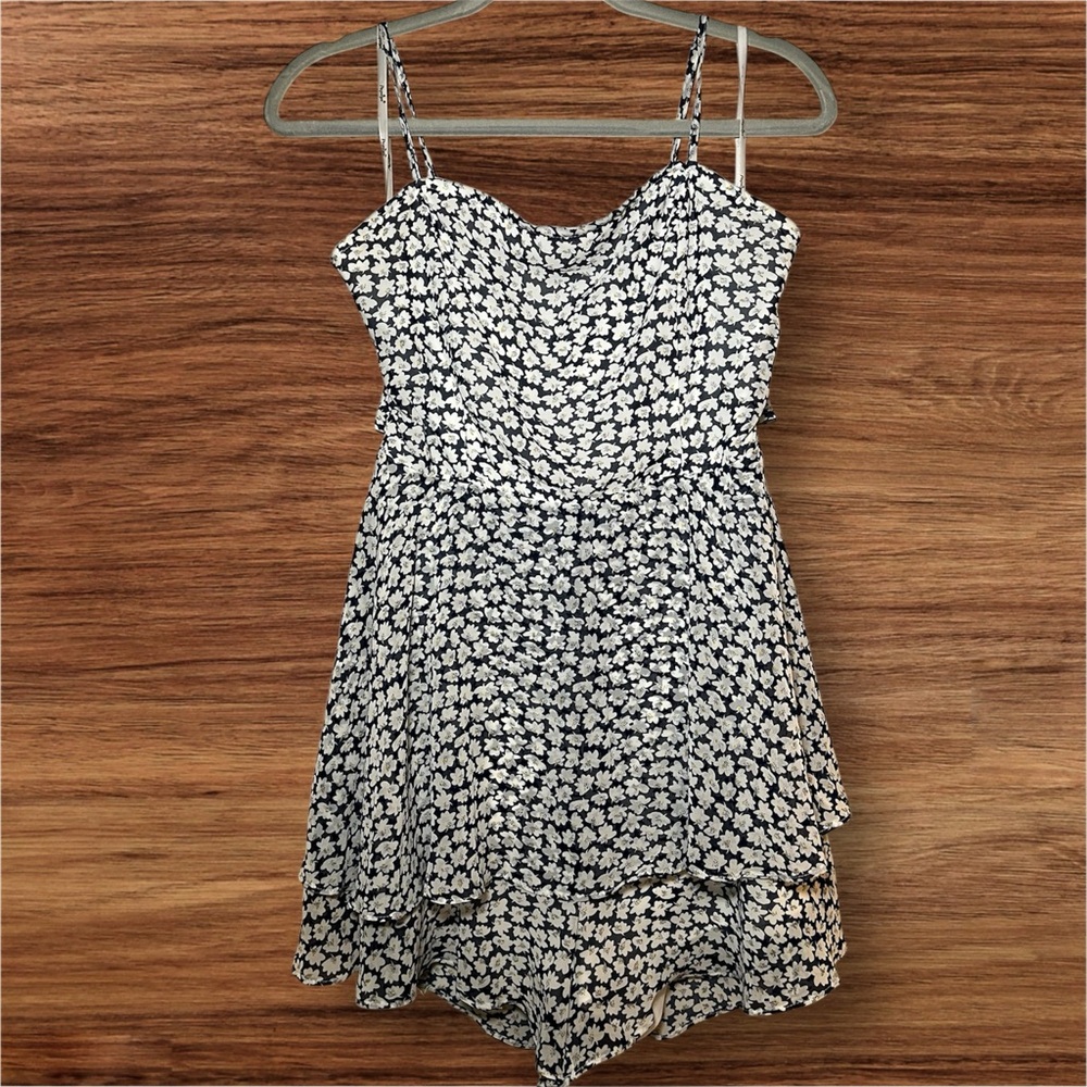 Navy Blue with White Floral Bow-Tie Back Papaya Romper Lg